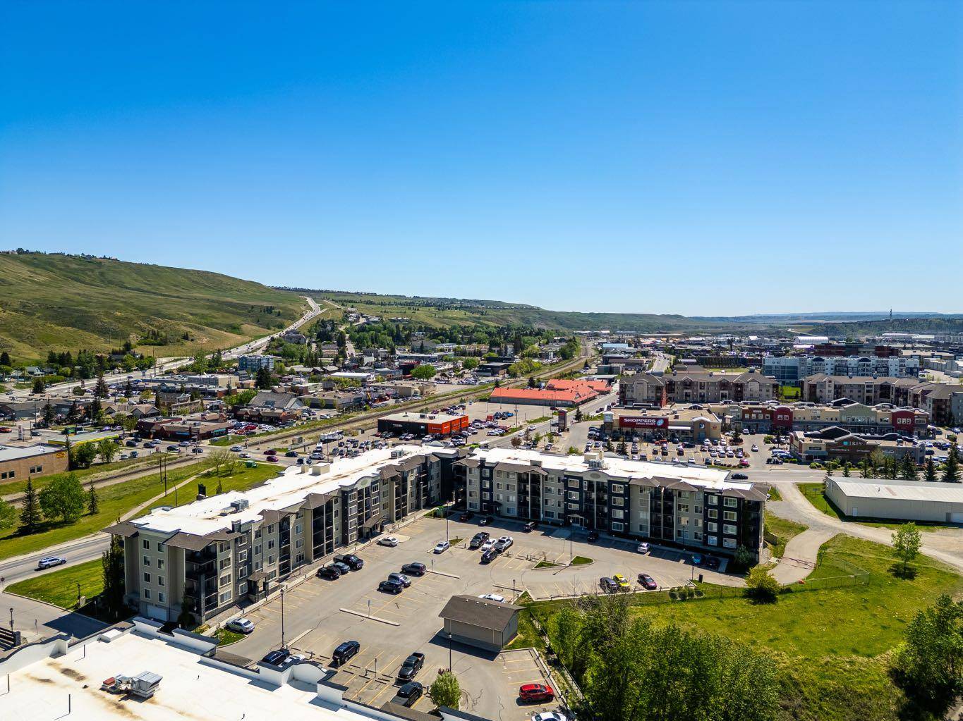 Cochrane, AB T4C 0S7,625 Glenbow DR #1211