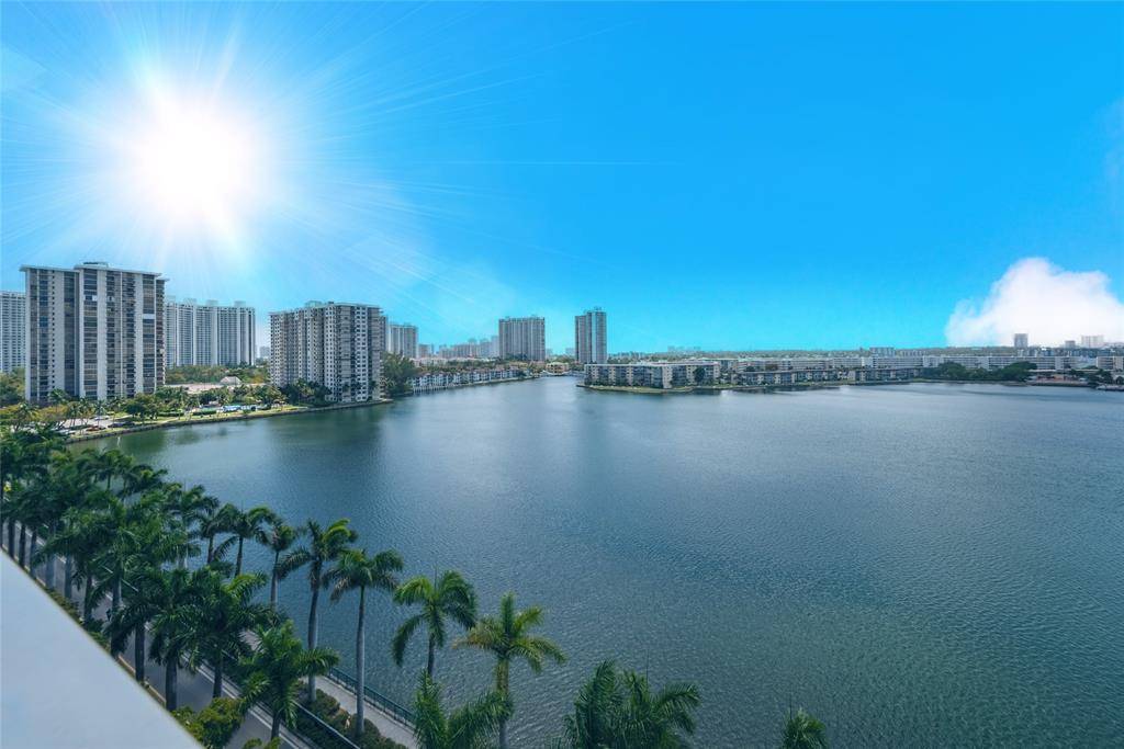 2801 NE 183rd St #1017, North Miami Beach, FL 33160