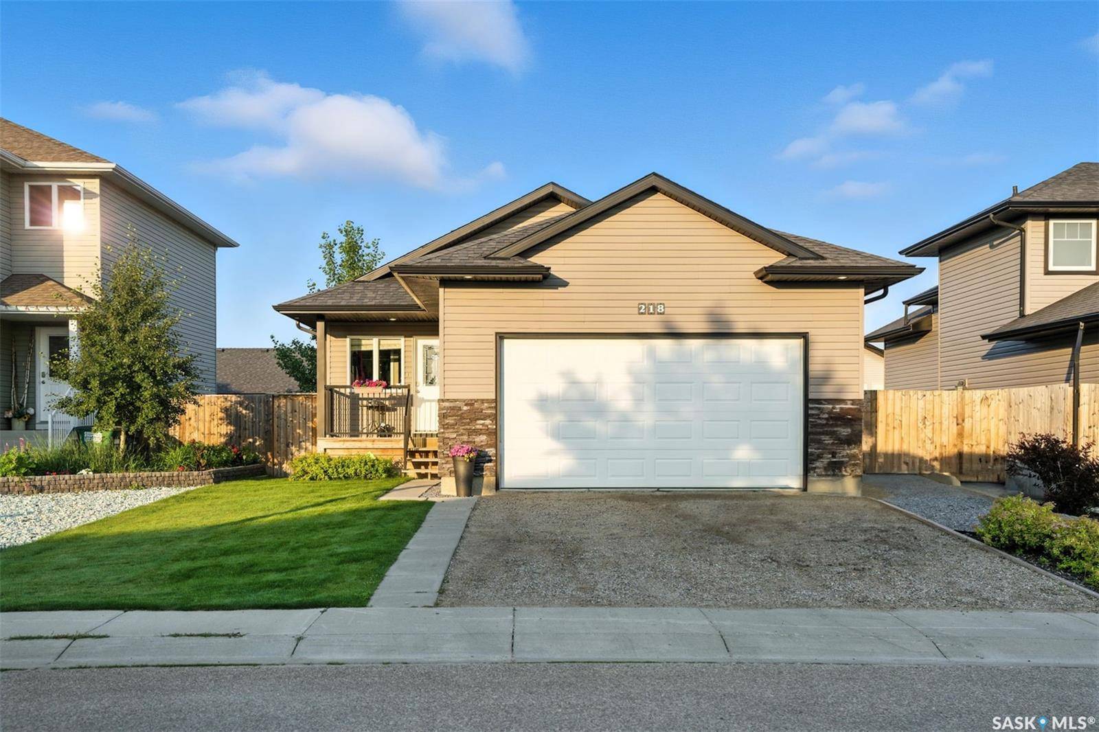 218 McCallum WAY, Saskatoon, SK S7R 0H7