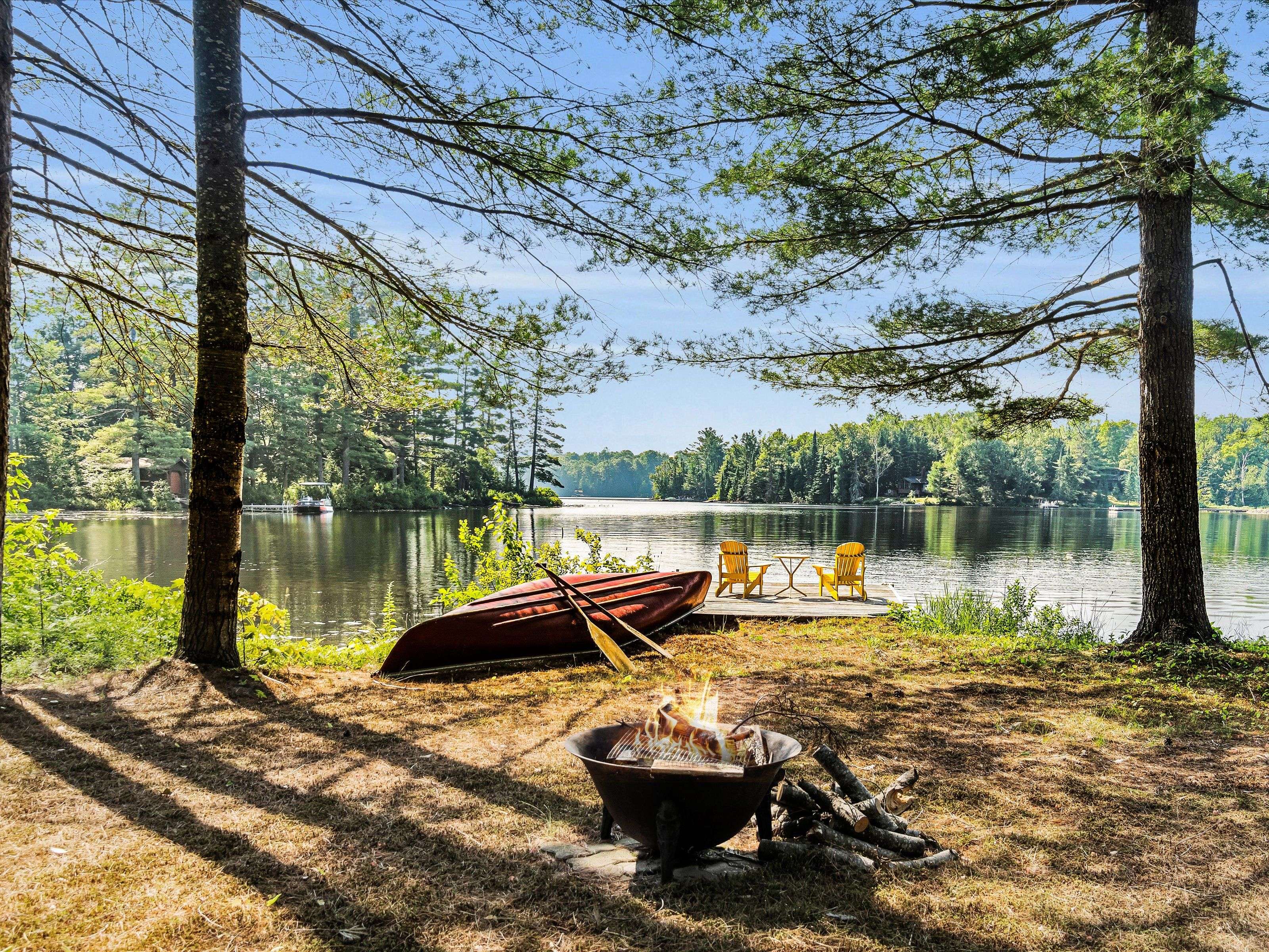 Bracebridge, ON P1L 1X3,1122 Pine Lake Shores RD