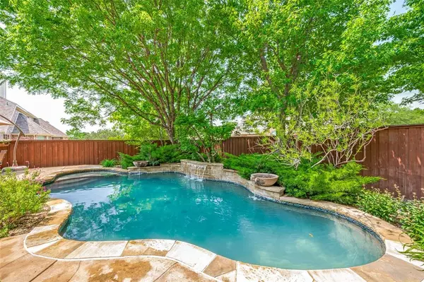 Prosper, TX 75078,881 WILLOWMIST Drive