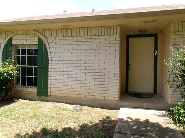 Grand Prairie, TX 75052,24 E Mountain Creek Court #13