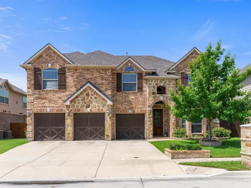 2832 Stackhouse Street, Fort Worth, TX 76244