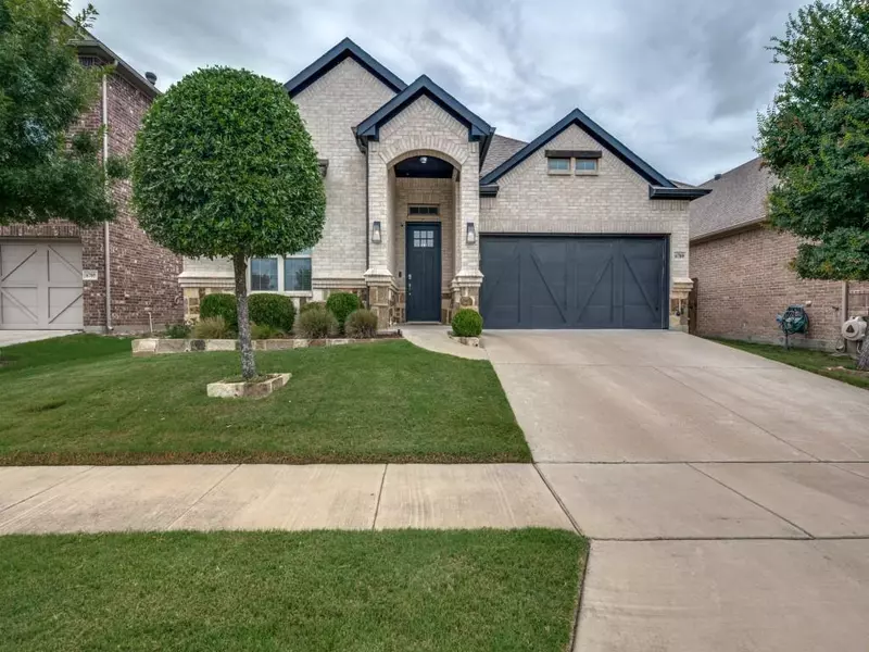 6709 Cambridge Drive, North Richland Hills, TX 76180