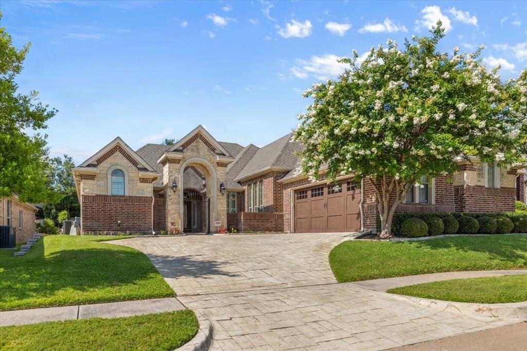 4932 Ridge Circle, Benbrook, TX 76126