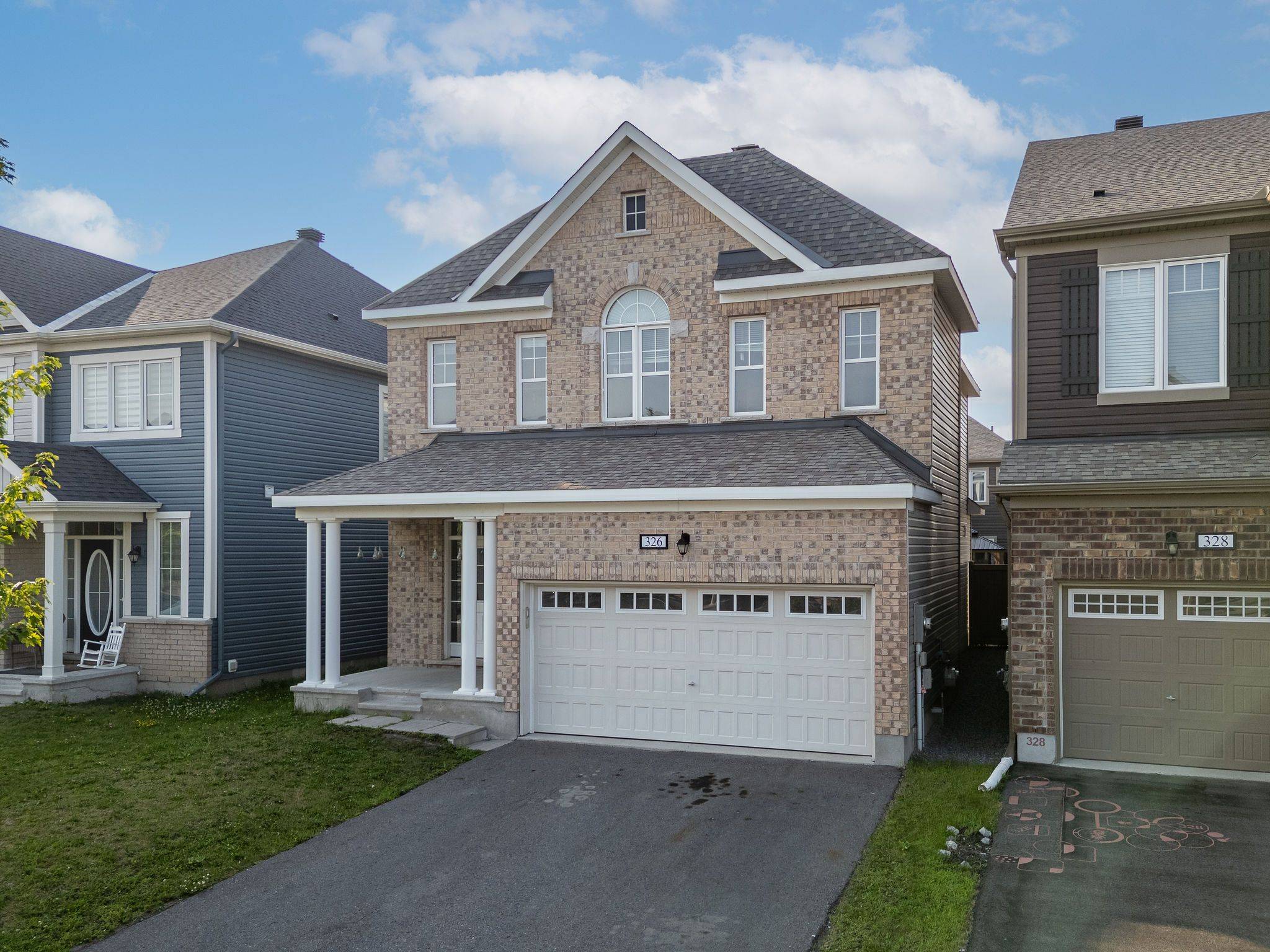Orleans - Cumberland And Area, ON K4A 1E5,326 SWEETCLOVER WAY