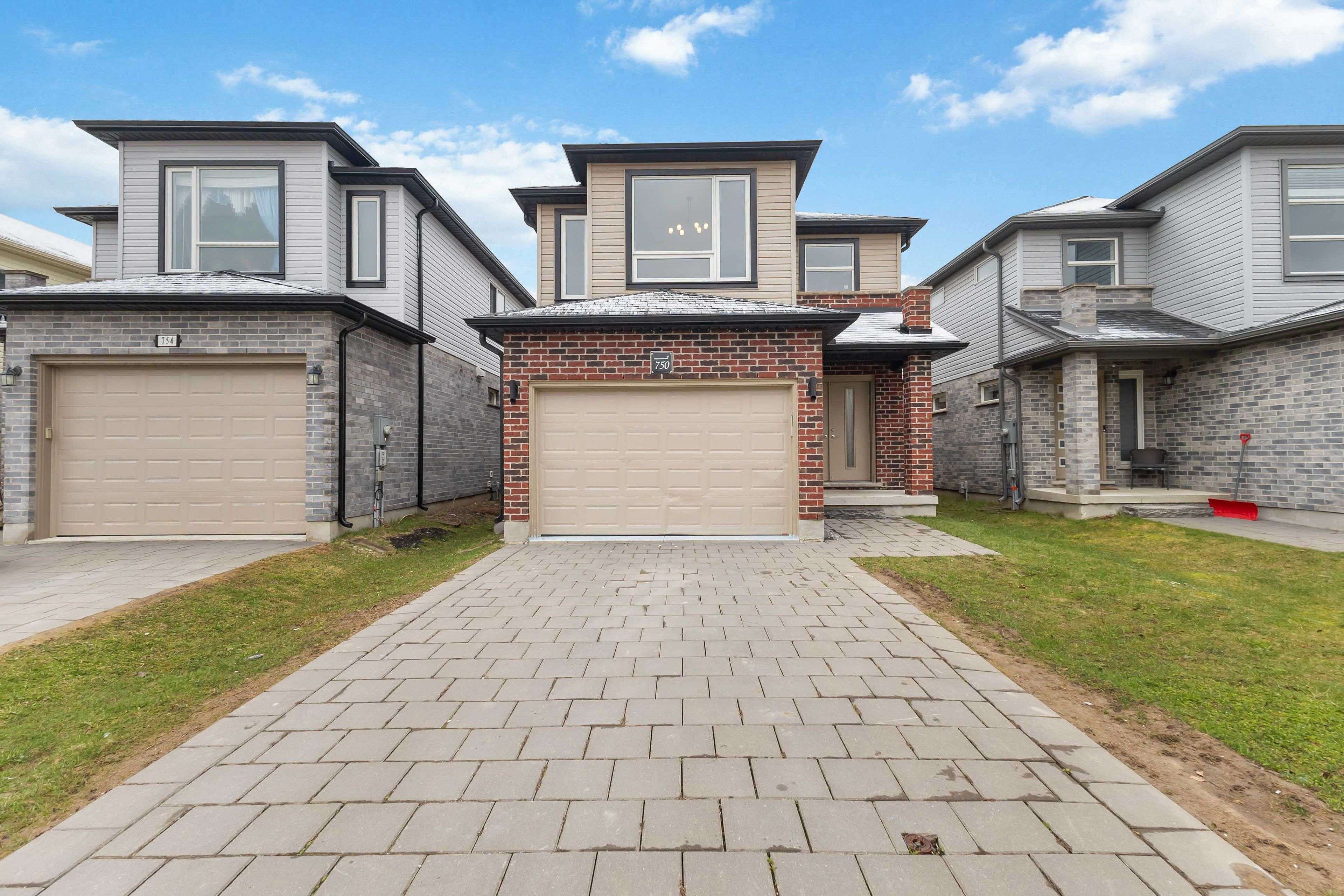 London North, ON L5C 1S6,750 Freeport ST