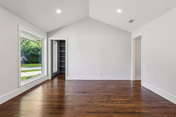 Dallas, TX 75254,6721 Meadowcreek Drive