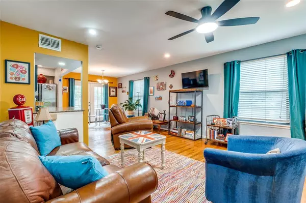 Dallas, TX 75235,4902 N Hall Street
