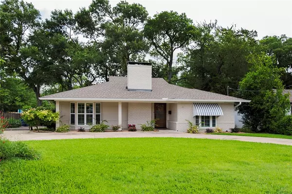 Dallas, TX 75214,6694 Yosemite Lane