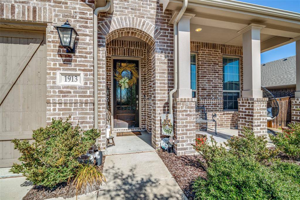 1913 Recioto Drive, Mclendon Chisholm, TX 75032