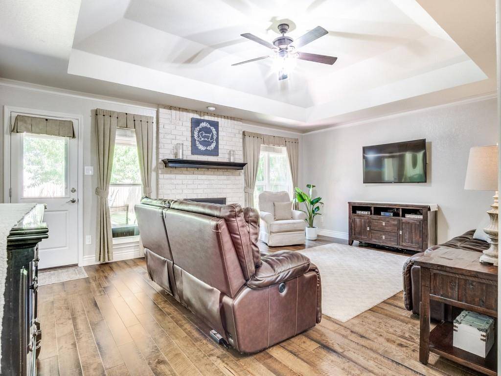 Burleson, TX 76028,225 NE Brushy Mound Road