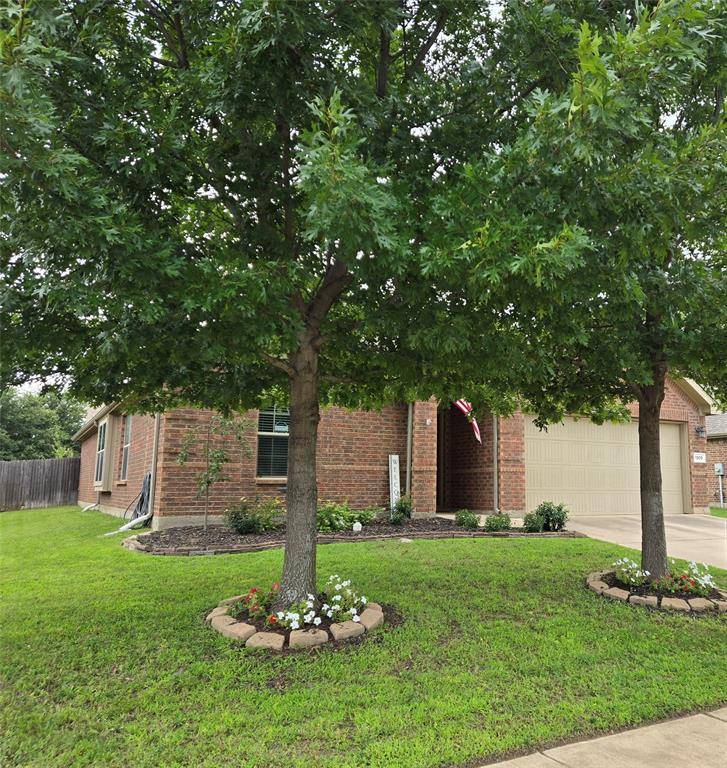 Burleson, TX 76028,1305 Hearthstone Drive