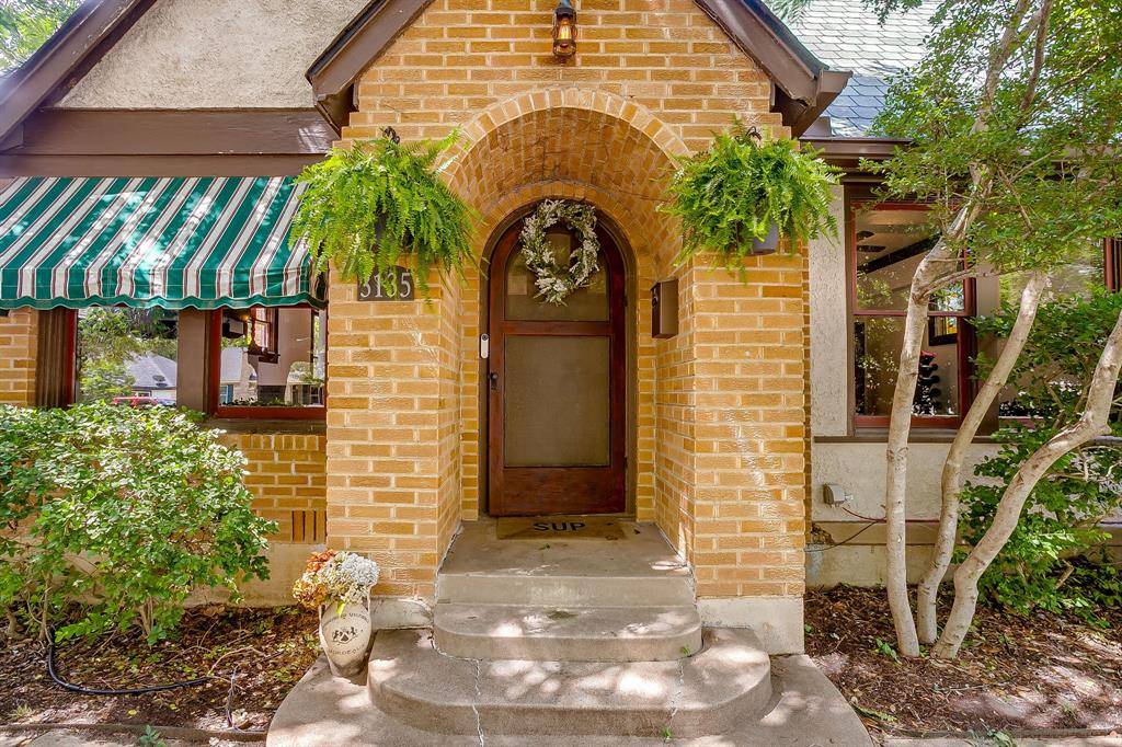 3135 Meadowbrook Drive, Fort Worth, TX 76103