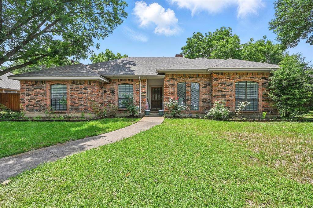 Desoto, TX 75115,732 Heather Knoll Drive