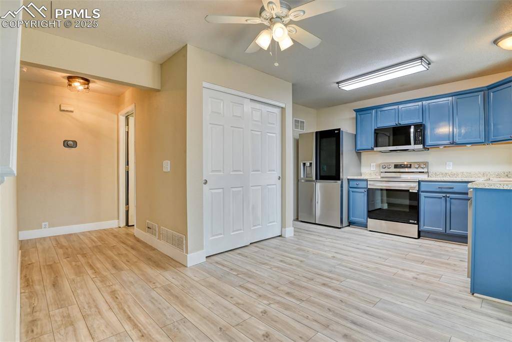 Colorado Springs, CO 80923,6097 Miramont ST