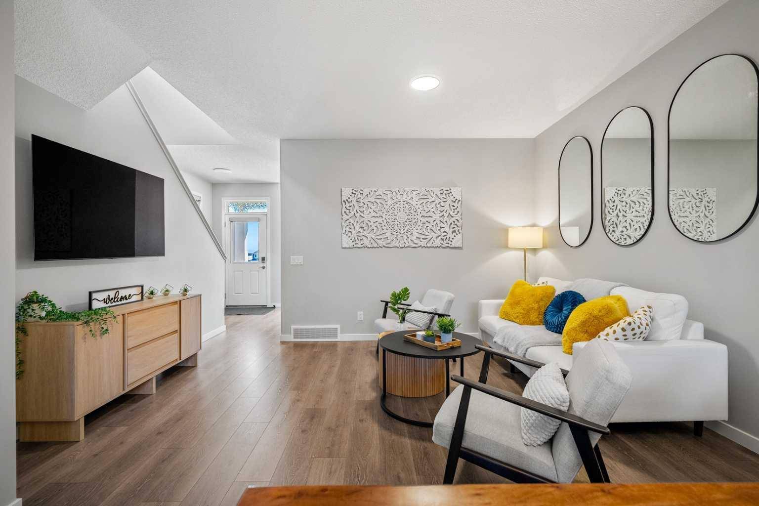 Calgary, AB T3R 1Z9,262 Aquila WAY NW