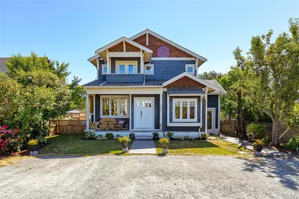 9625 Seventh St, Sidney, BC V8L 2V4