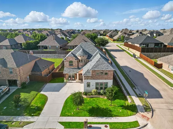 11900 Carlin Drive, Fort Worth, TX 76108