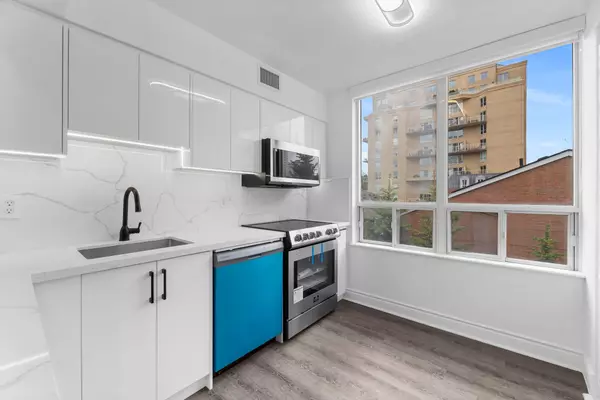 Toronto C10, ON M4S 3H6,195 Merton ST #515