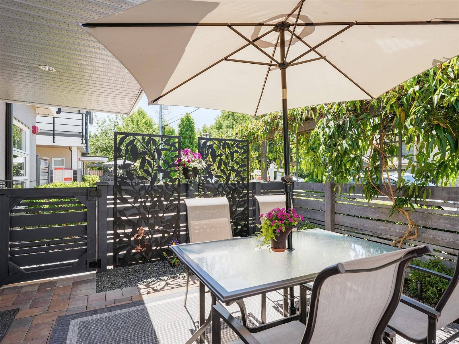 9889 Seventh St #14, Sidney, BC V8L 2V8