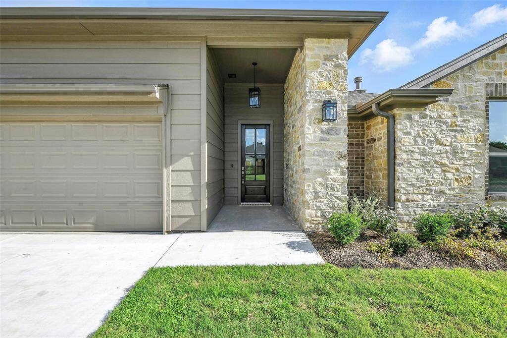Saginaw, TX 76179,629 Mooney Drive