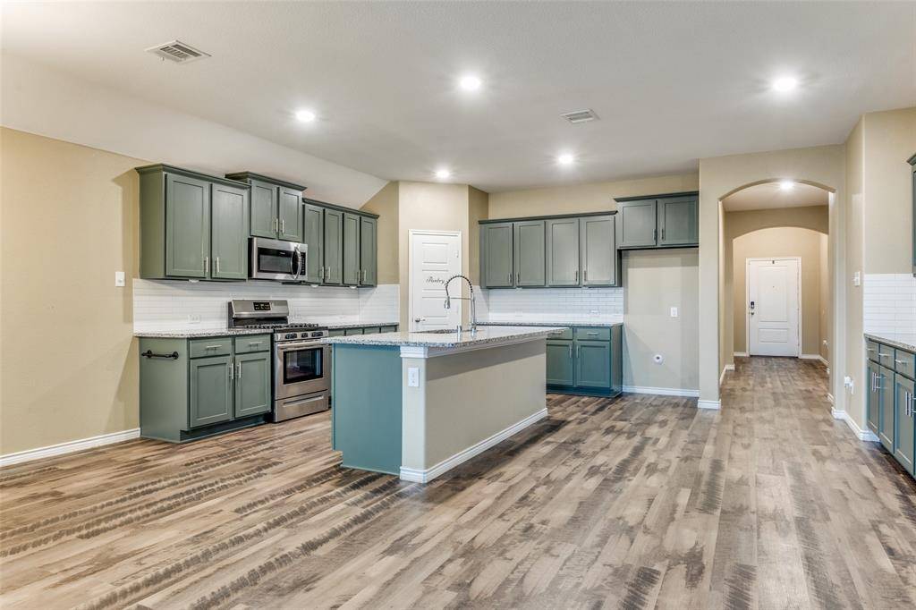 Fate, TX 75189,353 Burr Lane