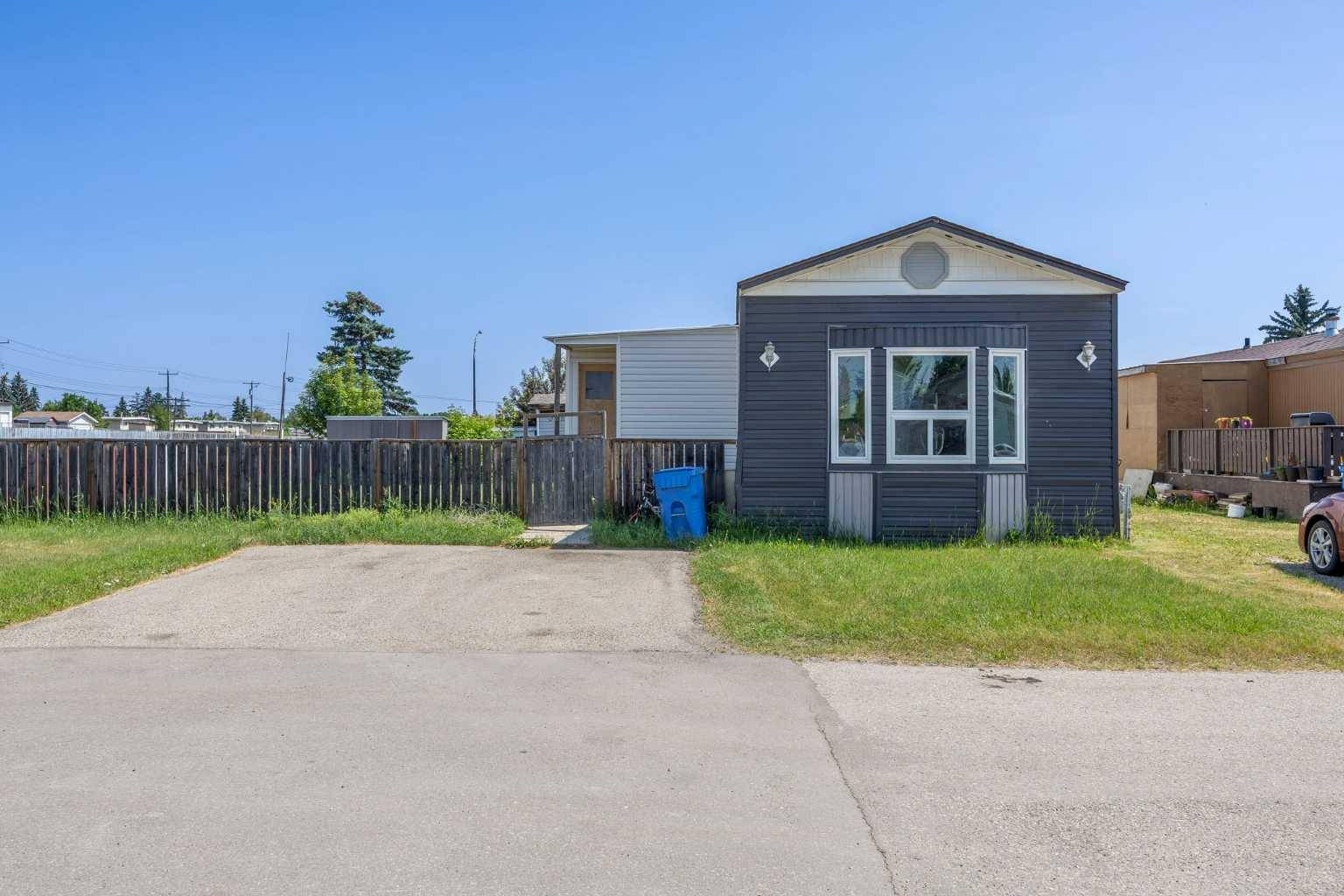 6220 17 AVE Southeast #322, Calgary, AB T2A 0W6