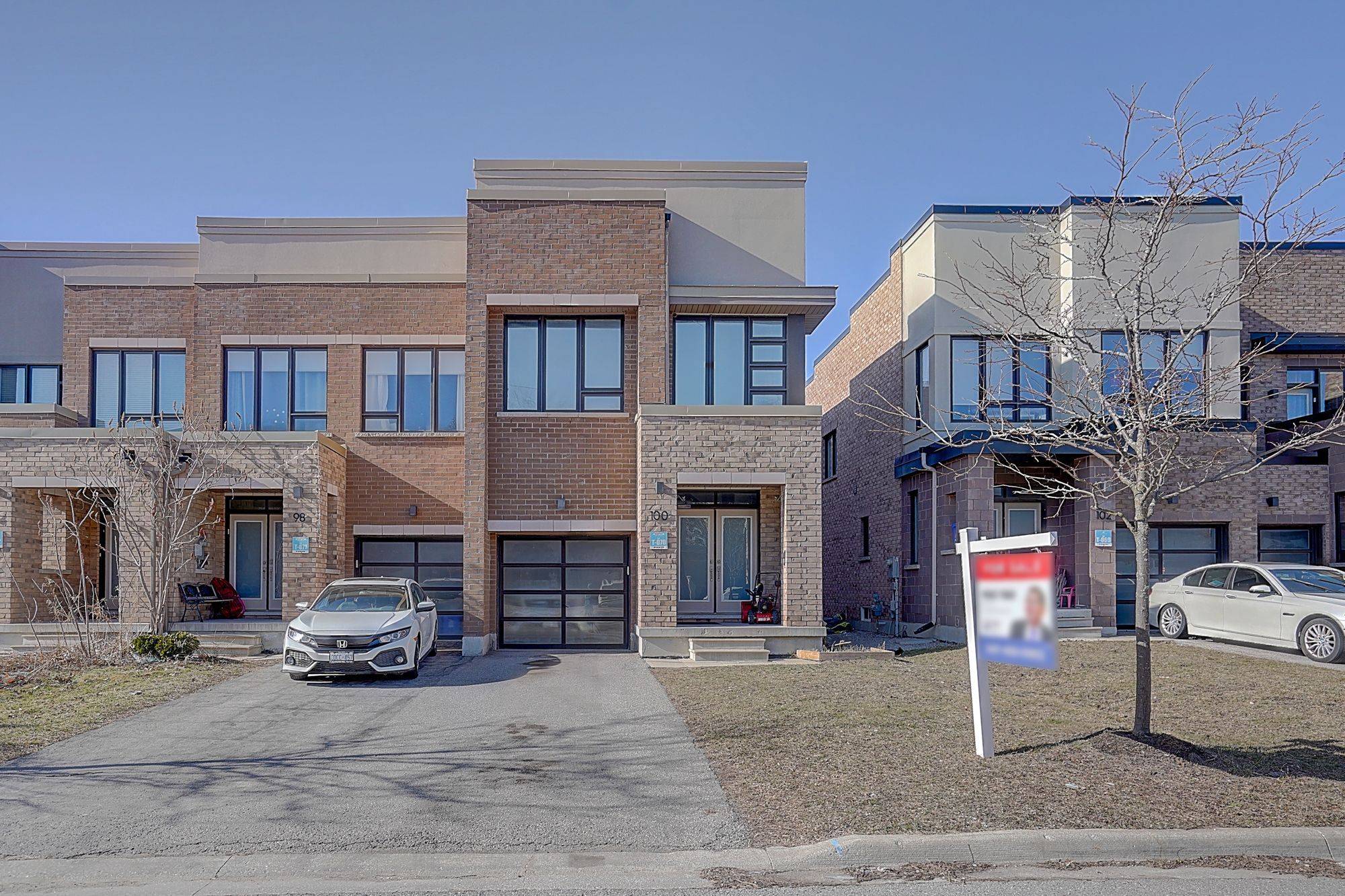 100 Dariole DR, Richmond Hill, ON L4E 0Y8