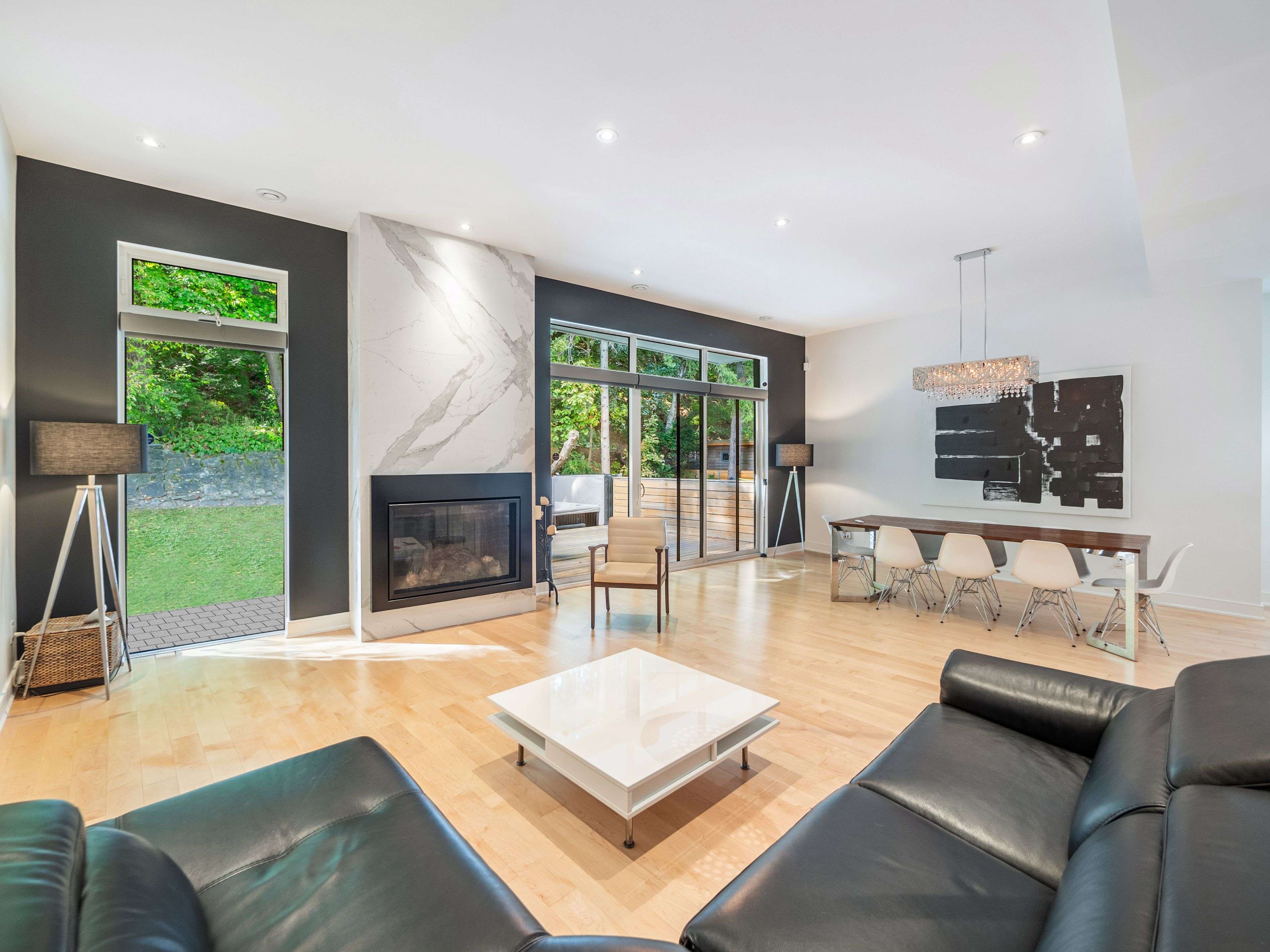 88 South Kingsway WAY, Toronto W01, ON M6S 3T3