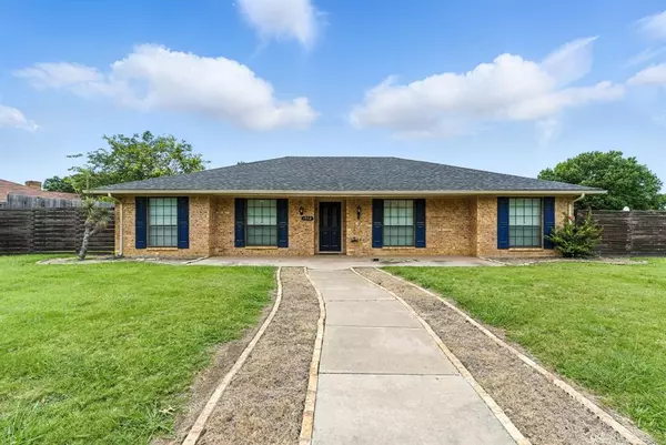 Flower Mound, TX 75028,1512 Wood Creek Drive