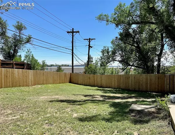 Colorado Springs, CO 80910,935 Hayden DR