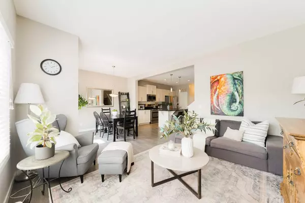 Cochrane, AB T4C 0T9,426 River Heights CRES