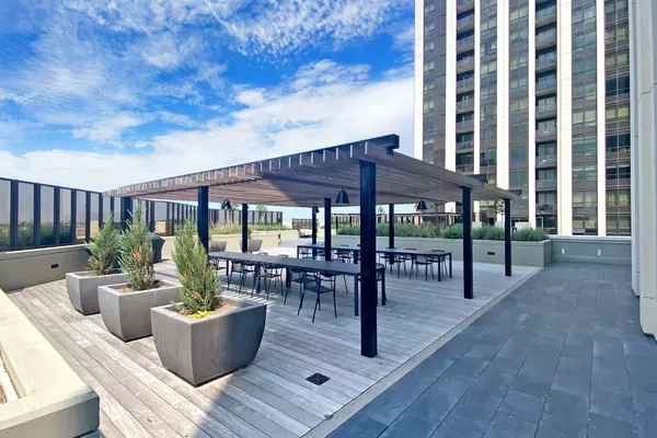 Vaughan, ON L4K 0L7,9075 Jane ST #106