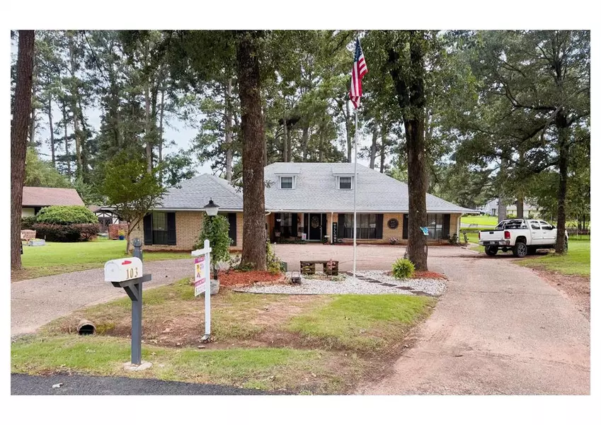 103 Maple Leaf Lane, Haughton, LA 71037