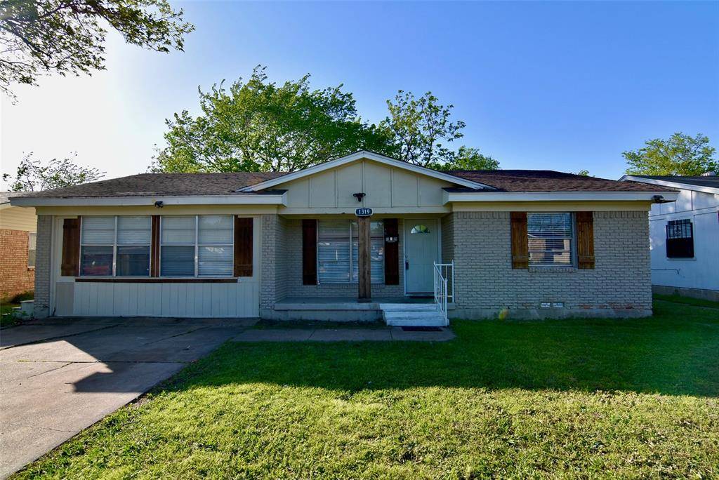 1319 Summit Street, Mesquite, TX 75149