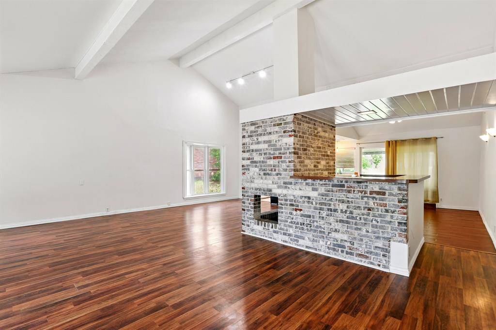 3009 Elsinor Drive, Fort Worth, TX 76116