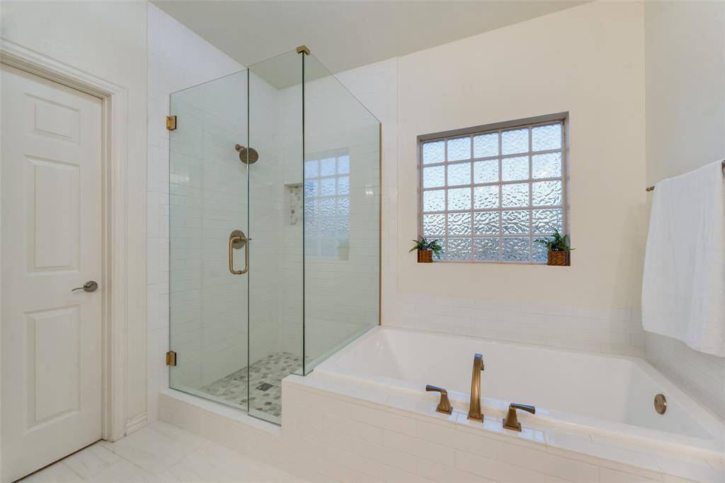 Pilot Point, TX 76258,609 Acorn Street