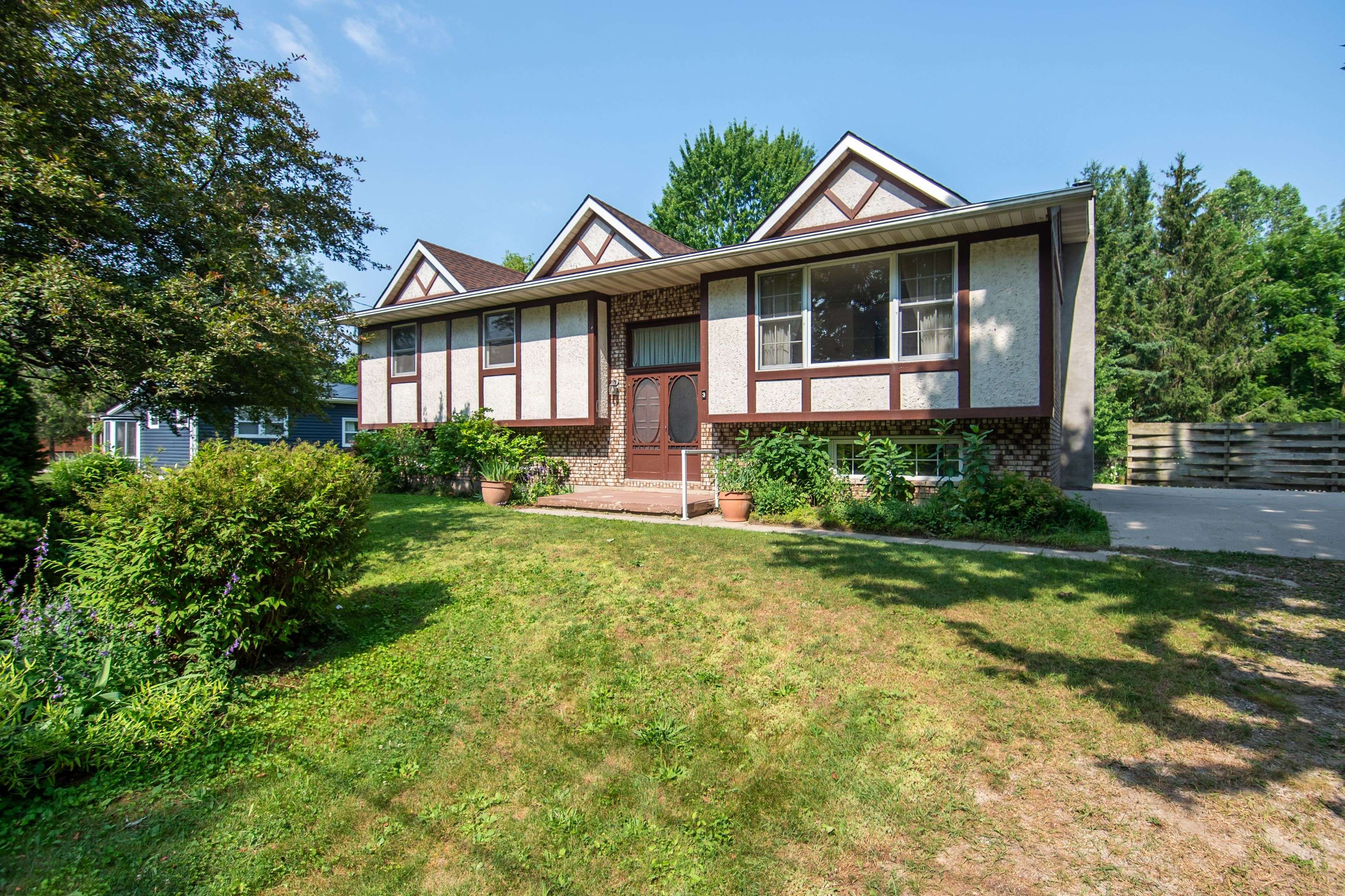 3 Gladstone ST, Huron-kinloss, ON N0G 2R0