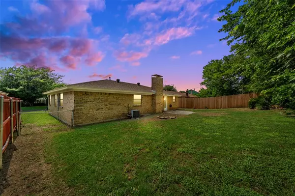 Watauga, TX 76148,6916 Bennington Drive