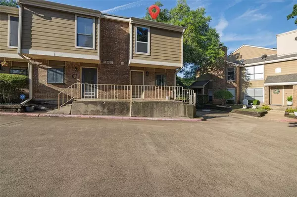 Arlington, TX 76011,2100 Park Willow Lane #D