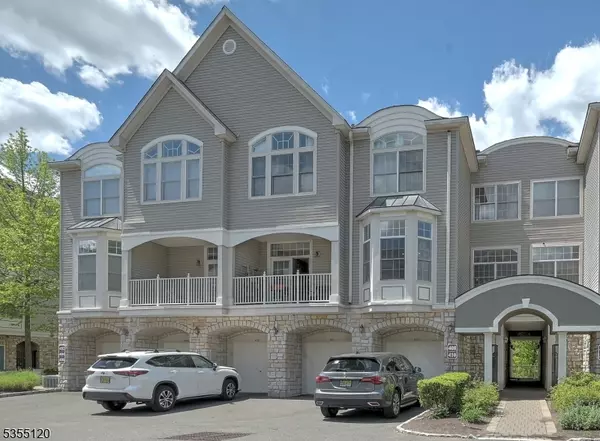 408 Kensington Ln, Livingston Twp., NJ 07039