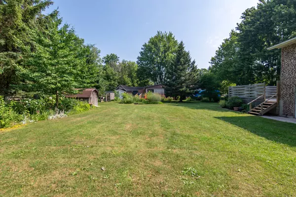 Huron-kinloss, ON N0G 2R0,3 Gladstone ST