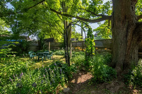 Huron-kinloss, ON N0G 2R0,3 Gladstone ST