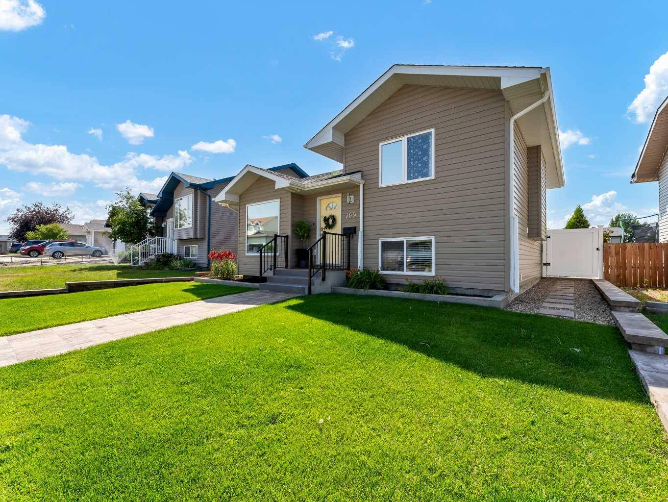 Medicine Hat, AB T1C1Y8,209 Hunt CRES Northeast