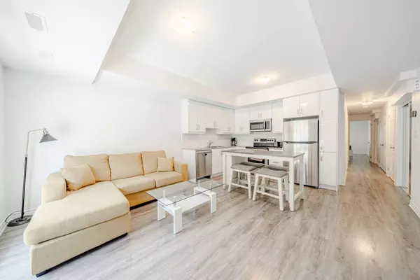 Toronto E08, ON M1J 0B3,2789 Eglinton AVE #405