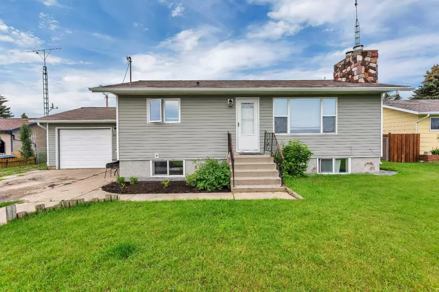 827 21 ST, Spruce View, AB T0M 1V0