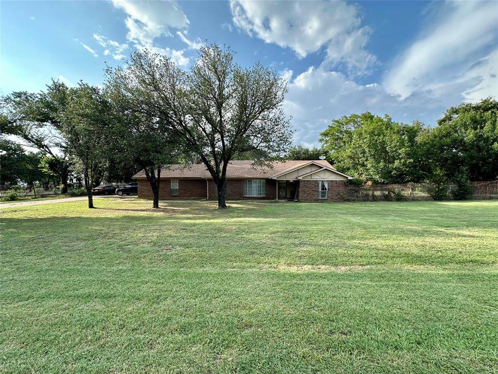 101 Timberview Court, Burleson, TX 76028