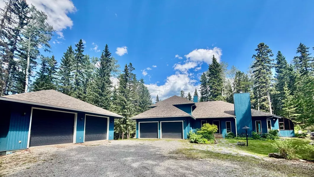 125 Elk Valley CRES, Bragg Creek, AB T0L 0K0