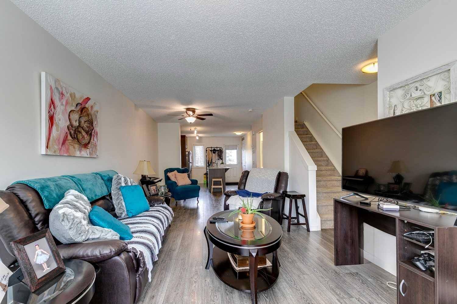 Calgary, AB T3M 1S7,56 Auburn Bay Link SE
